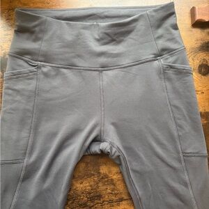 DSG Gray High-Rise Leggings with Stretchy Fit